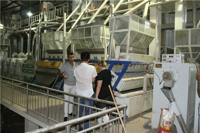 免费看片18禁机械